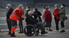 Vacunaci�n masiva en Expocoru�a frente al covid-19 para el colectivo de personas de 75 a 79 a�os 