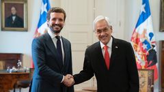 El presidente de Chile, Sebasti�n Pi�era, recibe al presidente del PP, Pablo Casado, en la Casa de la Moneda, sede de la Presidencia del pa�s suramericano.