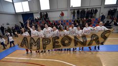 El Mes�n A Vila se proclama campe�n de liga