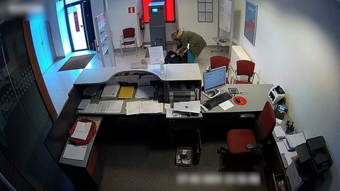 Una imagen facilitada por la Guardia Civil en su da sobre el atraco en A Ponte do Porto 