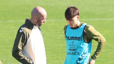 Claudio GIr�ldez y Javi Rodr�guez, en un entrenamiento del Celta.