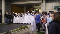La protesta tuvo lugar a las puertas de Urgencias del CHUO