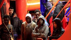 Inmigrantes subsaharianos rescatados ayer en el Estrecho