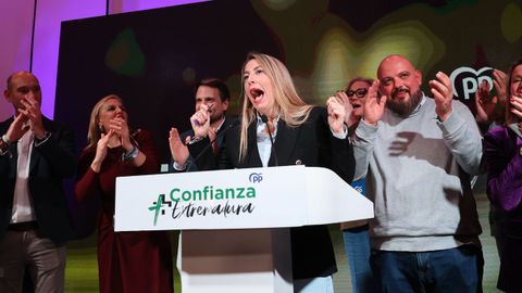 La candidata del Partido Popular a la presidencia de la Junta de Extremadura, Mar&iacute;a Guardiola, durante su comparecencia tras conocer los resultados electorales.