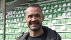 Juanfran Garc�a, en el estadio de Espi�edo