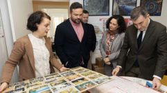 El conselleiro Rom�n Rodr�guez, con Bel�n do Campo y regidor, Juan Manuel Rodr�guez, en su visita al centro educativo cercedense 