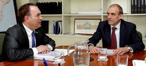Jos� Crespo se reuni� en Madrid con el director general Manuel Ni�o.