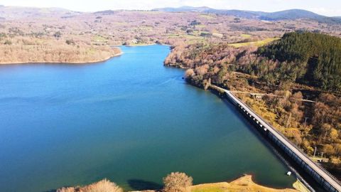 Las obras obligar�n a cortar la carretera que discurre por la coronaci�n de la presa