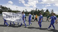 Los jugadores del Marino de Mera piden que se cumpla la promesa de la construcci�n de un nuevo campo
