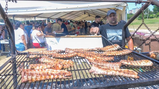 Las fiestas del barrio de Caranza, en Ferrol, en su primera edici�n tras el par�n de m�s de una d�cada.
