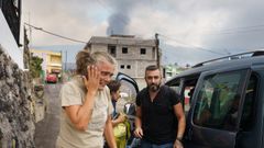 Los vecinos vac�an sus casas en Todoque ante la llegada inminente de la lava