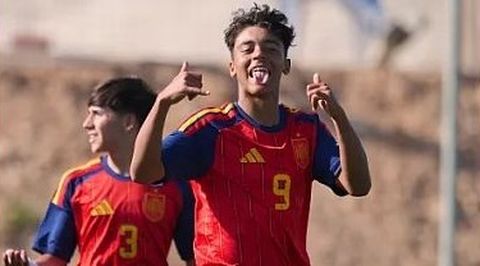 El canterano del Celta Nico Mindiola, con la selecci�n espa�ola sub-14.