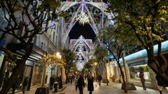 Iluminaci�n en la calle del Paseo de Ourense