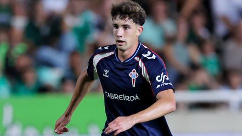 Hugo Burcio, durante en partido entre Omonia y Celta, su debut en Europa League y como titular con el primer equipo.