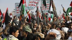 Imagen de archivo de una manifestaci�n�en San� (Yemen) para conmemorar a diez combatientes hut�es abatidos por la Marina de EE. UU. en el mar Rojo,