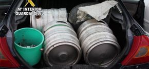 Material con el que fueron intervenidos los dos sospechosos en el momento de su arresto. 