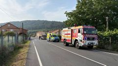Al lugar se desplazaron bomberos de Boiro