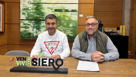 Rueda de prensa de Javier Rodr�guez Mor�n y�Manuel Pergentino Mart�nez