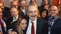 El recin elegido presidente de la regin de Lazio, Francesco Rocca, con Arianna Meloni, hermana de la primera ministra italiana Giorgia Meloni.