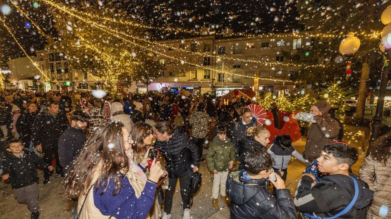 A Laracha y Muxía encienden su Navidad este viernes por la tarde