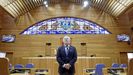 El presidente del Parlamento, Miguel Santalices, en el sal�n de plenos.