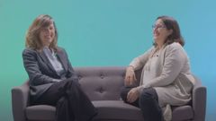 Fotograma del v�deo protagonizado por Rosa Arroyo (a la izquierda) y Nuria Olivier