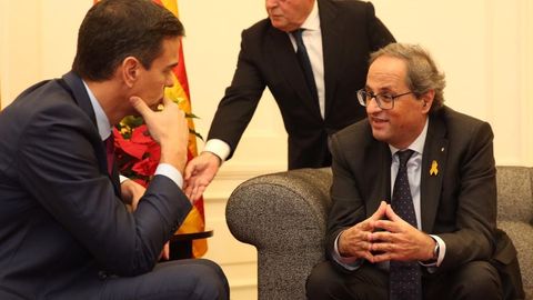 Imagen de archivo de una reuni�n entre S�nchez y Torra