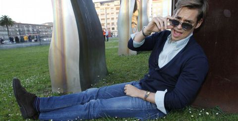 Carlos Baute, en Arousa, en una de las muchas visitas que realiza cada ao a Galicia. 