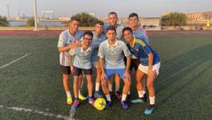 Iker, con sus amigos Edgar, Christian, Javi, Alberto, Ra�l y Pablo