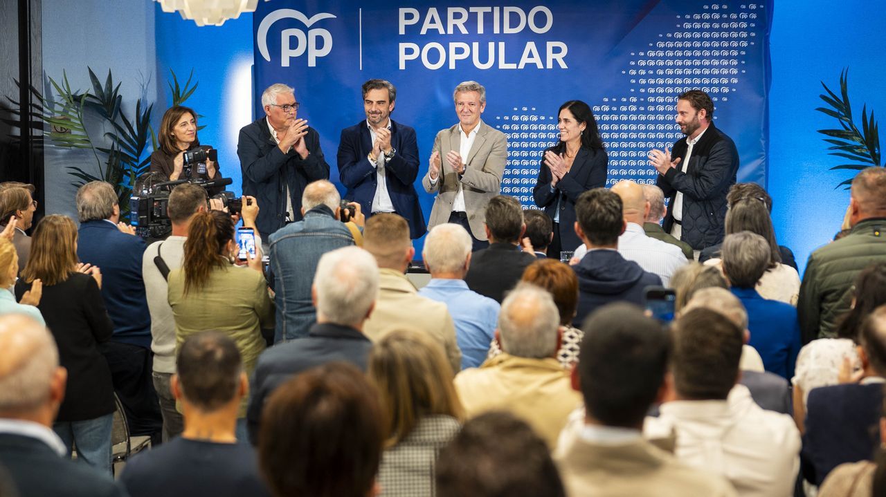 Rueda pide  en la junta directiva provincial del PP en A Coruña «esforzos renovados» para que Galicia sea «motor do cambio» de España