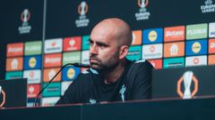 El entrenador del Celta, Claudio Gir�ldez, en la rueda de prensa previa al partido ante el Friburgo.