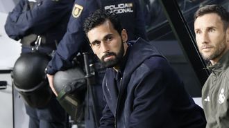 El entrenador del Madrid, �lvaro Arbeloa, durante el partido frente al Celta en Bala�dos.