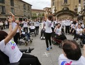 Amencer hizo un �flasmob� sorpresa en A Peregrina