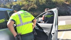 Imagen de archivo de un control de la Guardia Civil de Trfico.