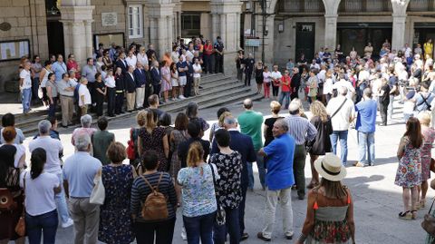 Barcelona Ourense.Concentracion en Ourense de repulsa por los atentados de Barcelona y minuto de silencio por las vctimas