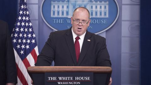 Thomas Homan en una rueda de prensa en la Casa Blanca en el 2017.