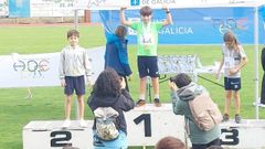 Juan Pardavila, Lucas Pacheco e Iago Romero, en el podio de la categor�a alev�n masculino.