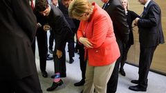 Trudeau muestra sus calcetines con el s�mbolo de la OTAN