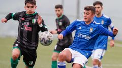 Alex Suarez Cardero Real Oviedo juvenil Division Honor Atletico Perines.�lex Cardero controla un bal�n ante el Atl�tico Perines en la 20/21