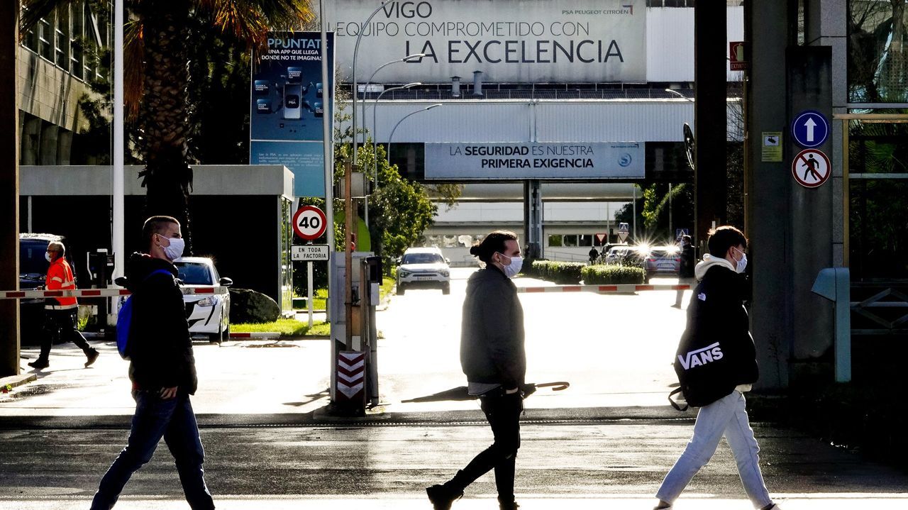 Multa de 100.000 euros para una ETT por despedir a 464 trabajadores del motor al iniciarse el confinamiento, muchos en Vigo