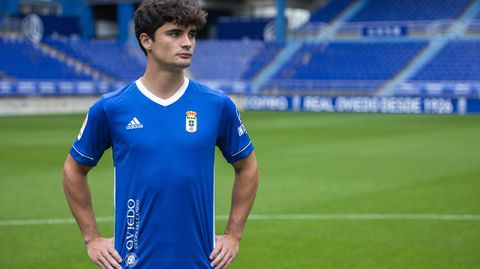 'Oviedo, ciudad del camino' una de las marcas publicitarias de la nueva camiseta