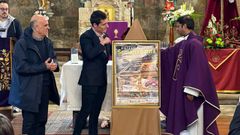 Presentaci�n del cartel de la Semana Santa de Fisterra, en la iglesia de Santa Mar�a das Areas