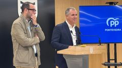 Los concejales del PP de Pontevedra Mart�n Mart�nez y Rafa Dom�nguez, este mi�rcoles en el Concello