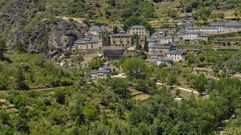 El santuario de As Ermidas est� en la aldea que le da nombre.