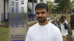 Imram Razzak en su primera d�a de estudios de ADE en Ourense