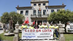 Los trabajadores de Valoriza llevan a Vilanova sus protestas por el servicio de la basura