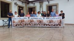 Miembros de la plataforma de la UPO y de los grupos pol�ticos de la oposici�n, en la convocatoria conjunta que protagonizaron.