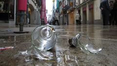 Imagen de archivo de los restos de un botell�n en A Coru�a