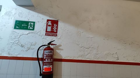 A pesar de las labores de mantenimiento, las deficiencias en el CEIP Pr�cticas resurgen cada curso