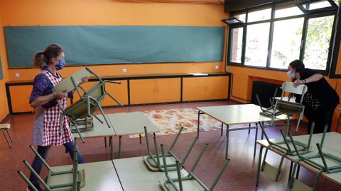 Vista de un aula de un colegio en Oviedo antes del inicio del curso